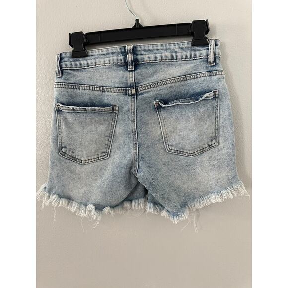 Almost Famous Distressed Light Wash Mid-Rise Shorts sz 1 - Picture 3 of 5